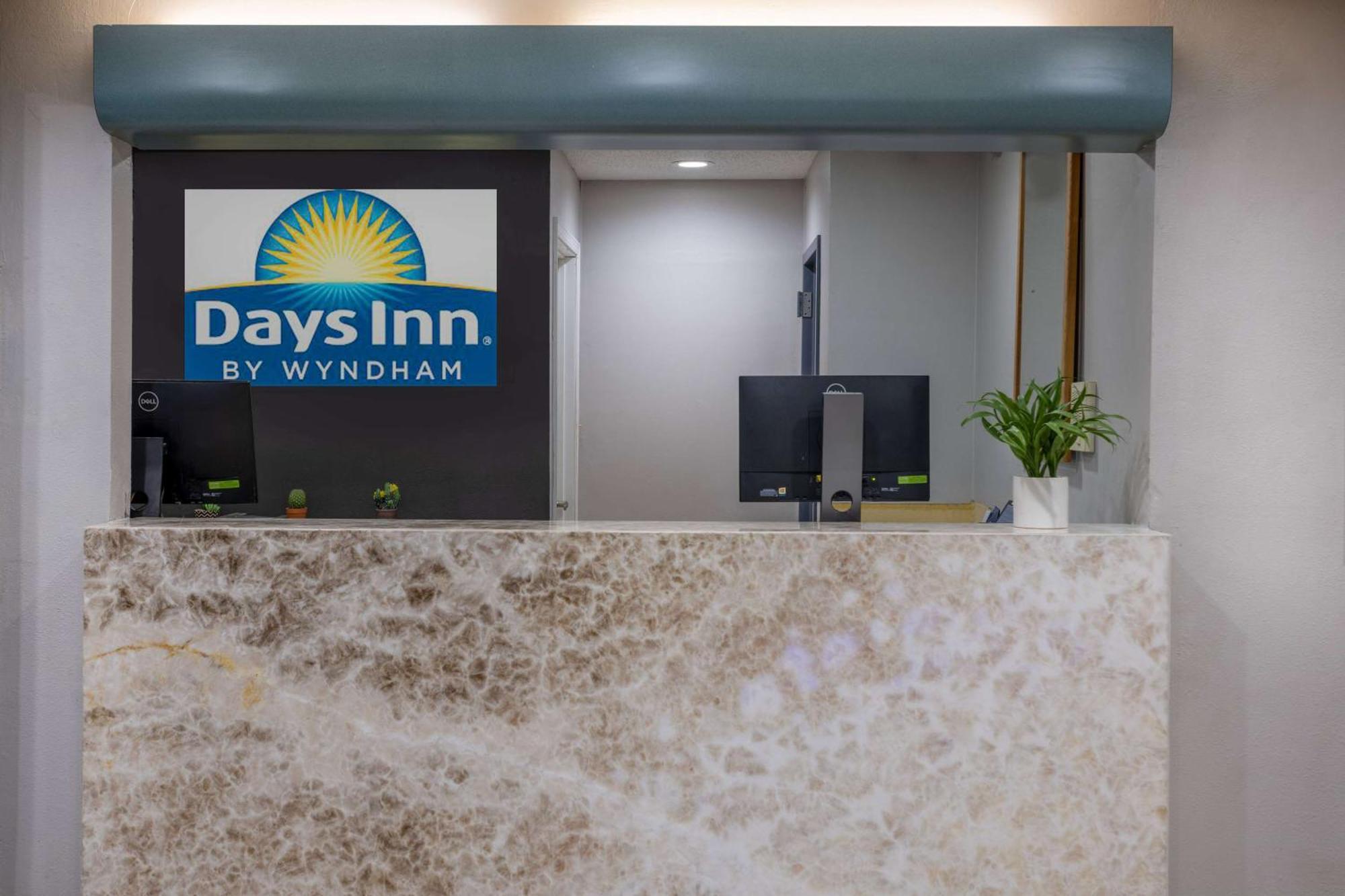 Days Inn By Wyndham Pleasant Prairie Kenosha Extérieur photo